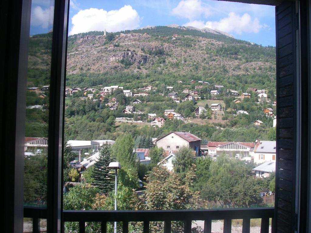 Hotel De Paris Briançon Szoba fotó