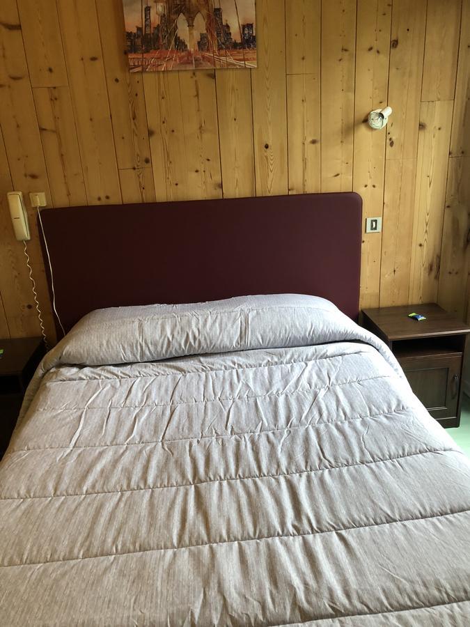 Hotel De Paris Briançon Kültér fotó